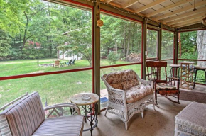 Harbert Cottage and Studio with Porch Half Mile to Beach!